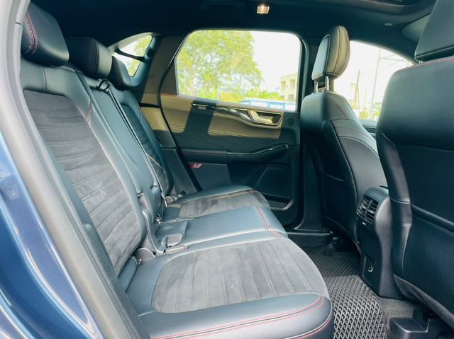 FORD福特 KUGA  第17張相片