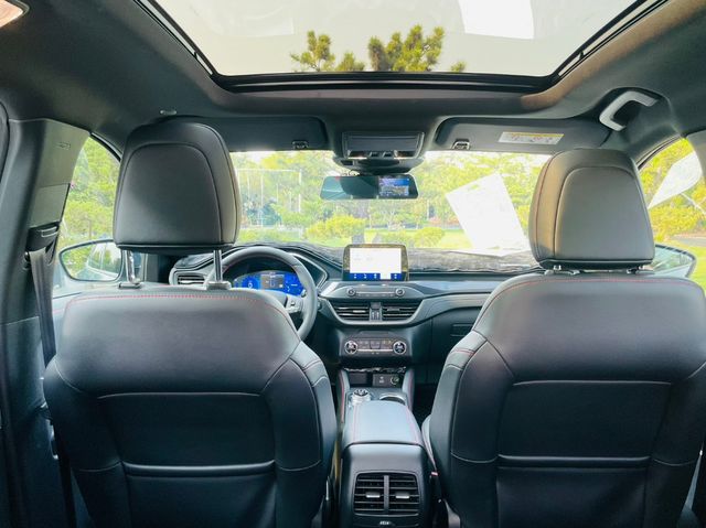 FORD福特 KUGA  第18張相片