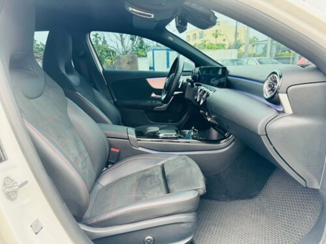 M-BENZ賓士 A180  第12張相片
