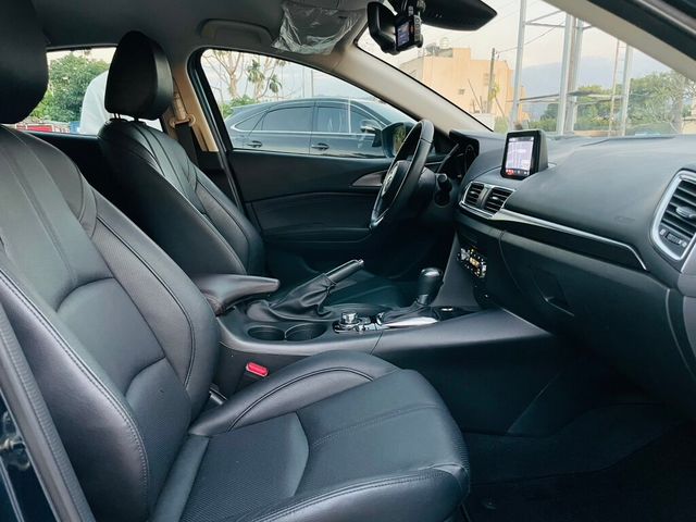 MAZDA馬自達 MAZDA 3  第14張相片