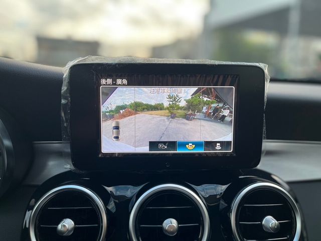 M-BENZ賓士 C200  第13張相片