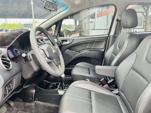 MITSUBISHI三菱 COLT PLUS  第5張相片