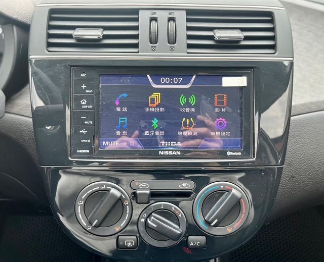 NISSAN日產 TIIDA  第19張相片