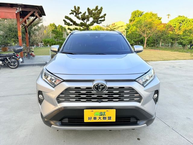 TOYOTA豐田 RAV4  第3張相片