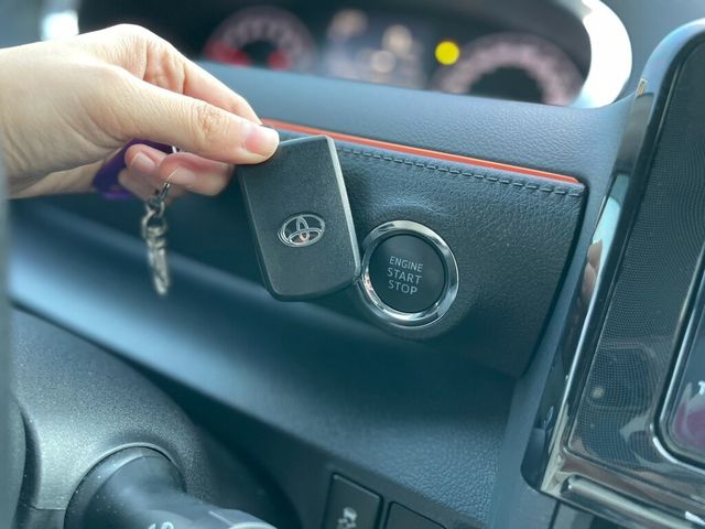 TOYOTA豐田 SIENTA  第10張相片