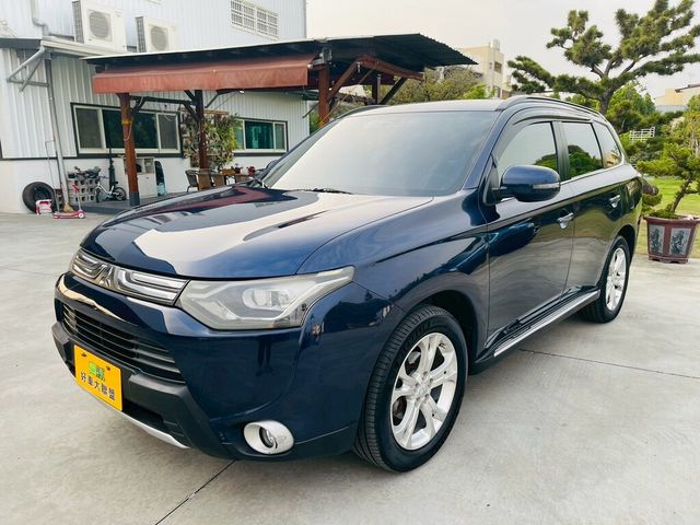MITSUBISHI三菱 OUTLANDER  第1張相片