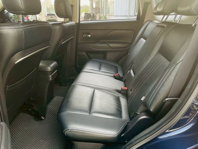 MITSUBISHI三菱 OUTLANDER  第14張相片