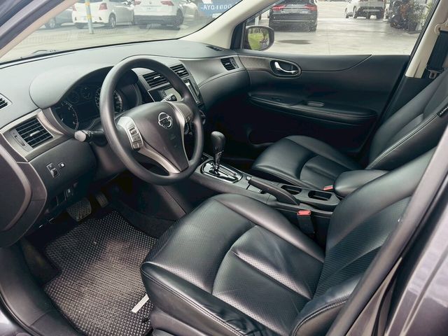 NISSAN日產 TIIDA  第4張相片