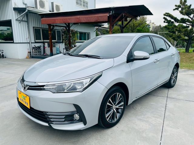 TOYOTA豐田 ALTIS  第1張相片