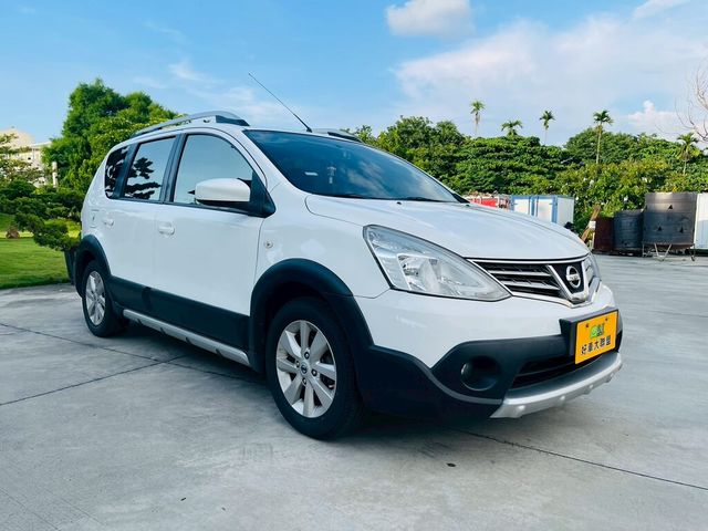 NISSAN日產 LIVINA  第3張相片