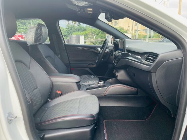 FORD福特 FOCUS ST  第12張相片