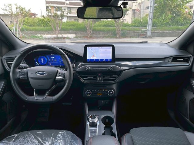 FORD福特 FOCUS ST  第13張相片