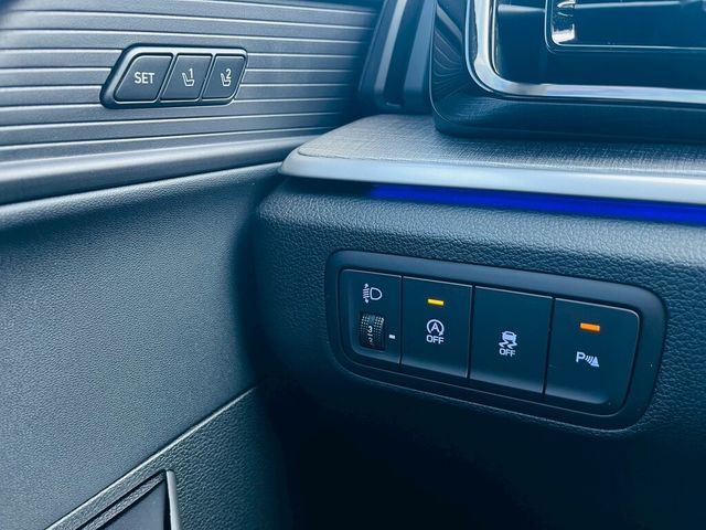 HYUNDAI現代 CUSTIN  第8張相片