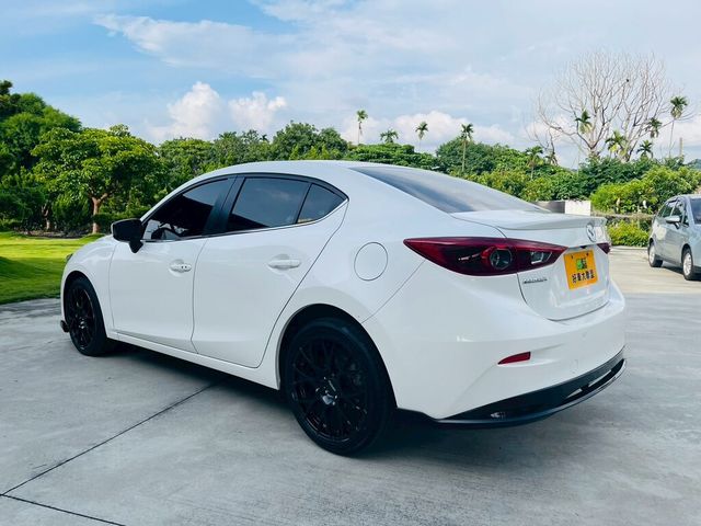 MAZDA馬自達 MAZDA 3  第17張相片
