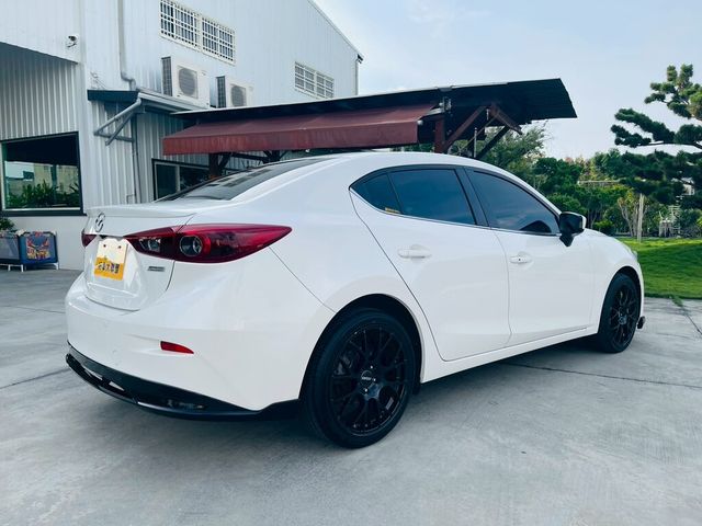 MAZDA馬自達 MAZDA 3  第19張相片