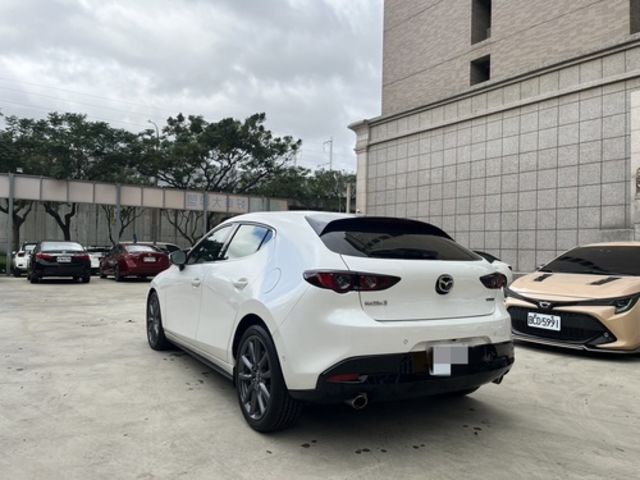 MAZDA馬自達 MAZDA 3  第2張相片