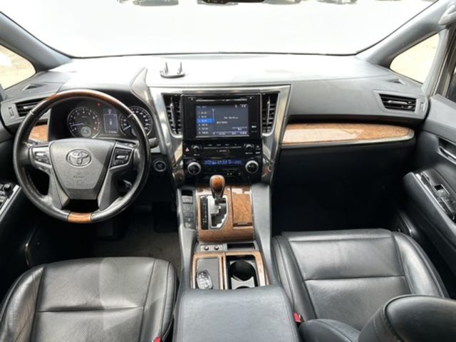 TOYOTA豐田 ALPHARD  第5張相片