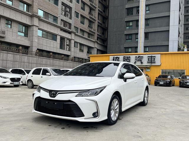 TOYOTA豐田 ALTIS  第1張相片