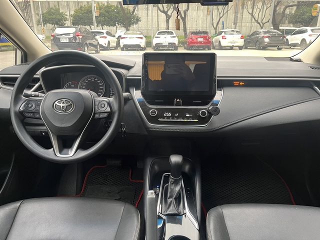 TOYOTA豐田 ALTIS  第5張相片