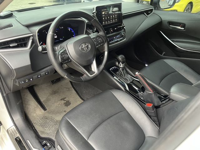 TOYOTA豐田 ALTIS  第3張相片