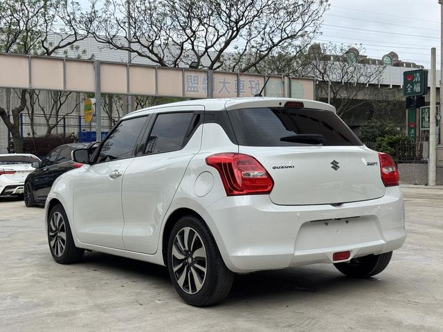SUZUKI鈴木 SWIFT  第3張相片