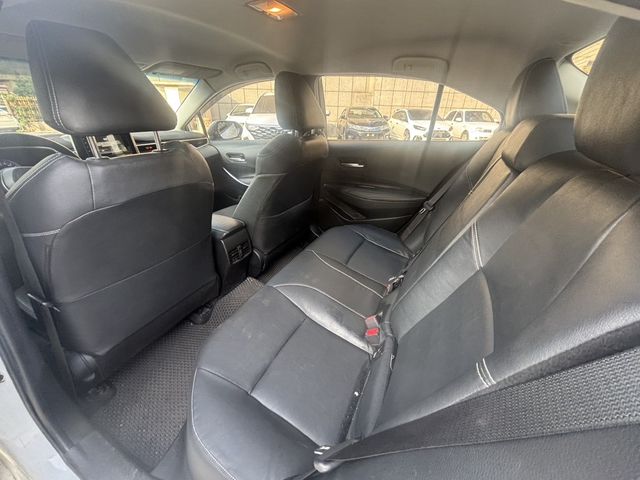 TOYOTA豐田 ALTIS  第4張相片