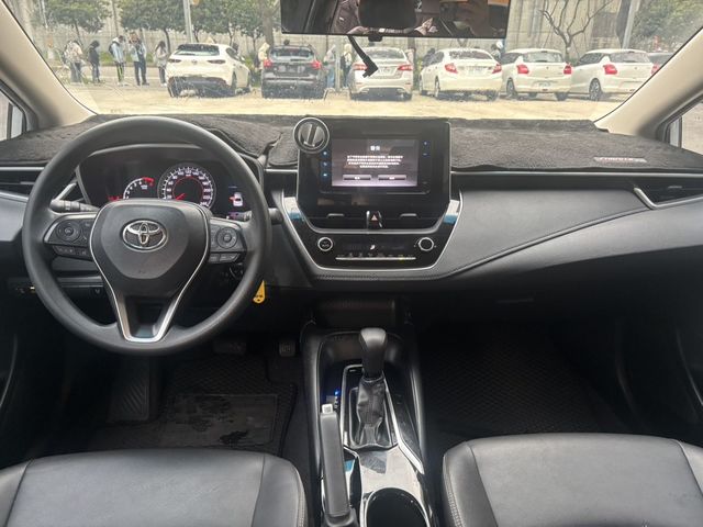 TOYOTA豐田 ALTIS  第5張相片