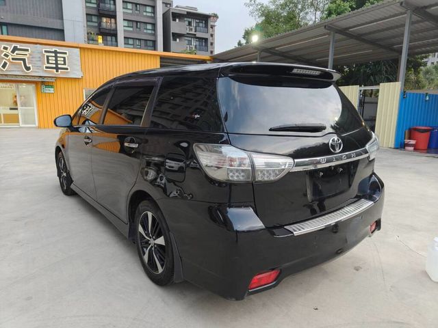 TOYOTA豐田 WISH  第2張相片