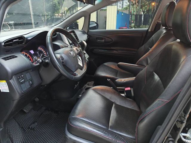 TOYOTA豐田 WISH  第3張相片