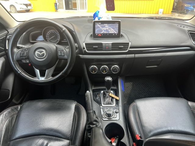 MAZDA馬自達 MAZDA 3  第5張相片