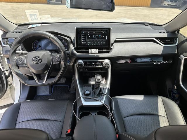 TOYOTA豐田 RAV4  第5張相片