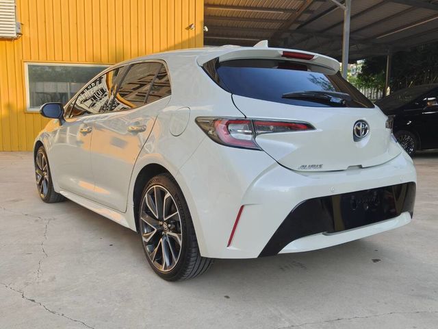 TOYOTA豐田 AURIS  第2張相片