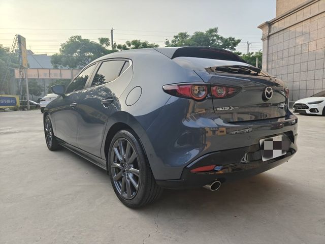 MAZDA馬自達 MAZDA 3  第2張相片
