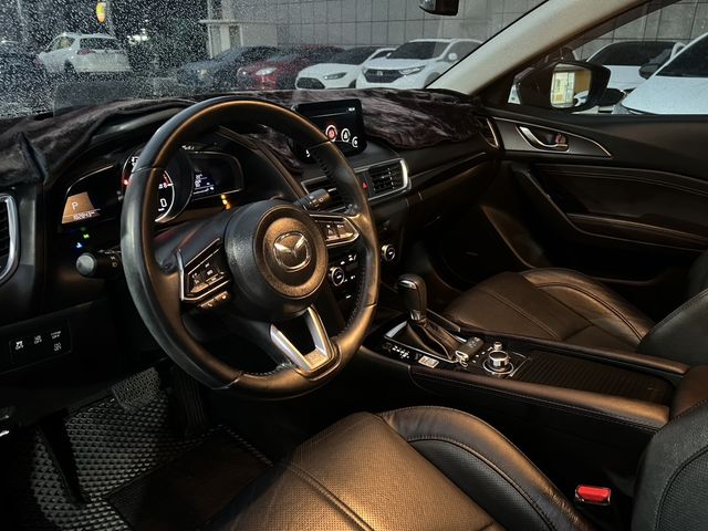 MAZDA馬自達 MAZDA 3  第3張相片