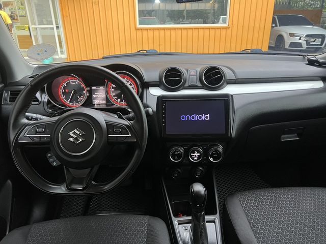 SUZUKI鈴木 SWIFT  第6張相片