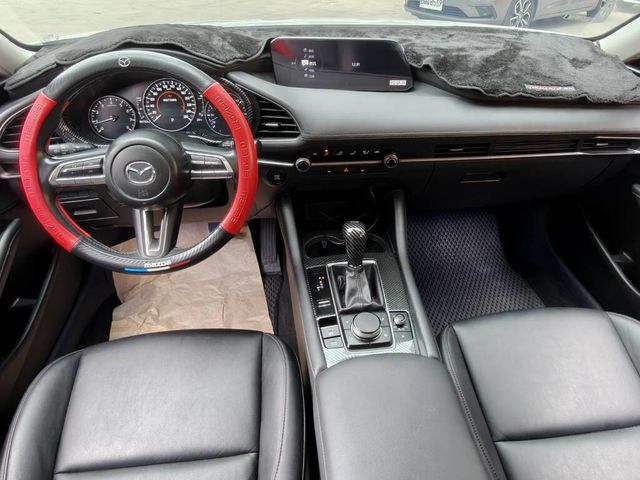 MAZDA馬自達 MAZDA 3  第5張相片