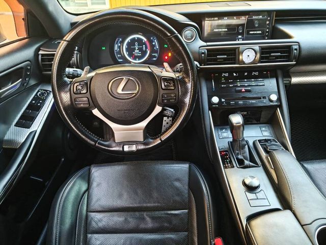 LEXUS凌志 IS200T  第5張相片