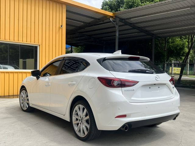 MAZDA馬自達 MAZDA 3  第2張相片
