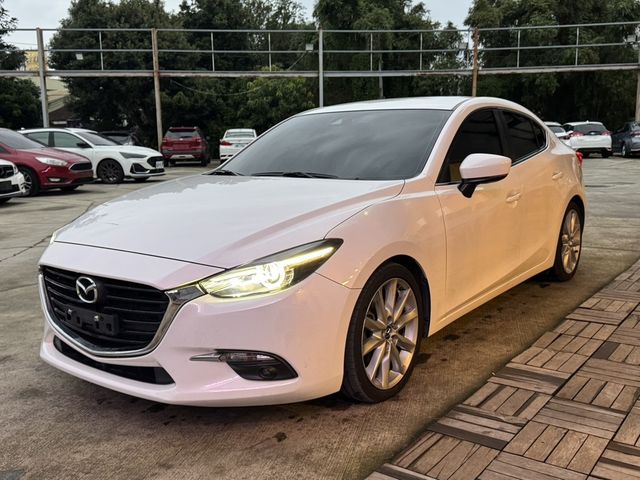 MAZDA馬自達 MAZDA 3  第1張相片