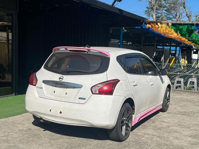 NISSAN日產 TIIDA  第3張相片