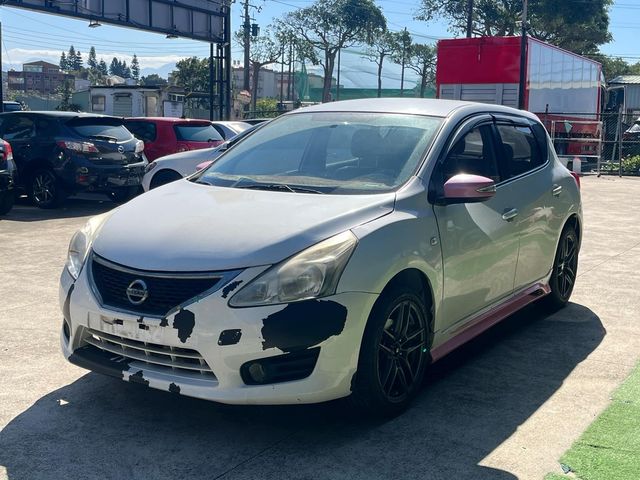 NISSAN日產 TIIDA  第4張相片
