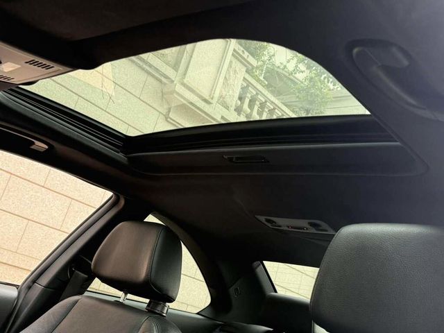 BMW寶馬 135  第6張相片