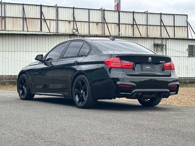 BMW寶馬 328I  第2張相片