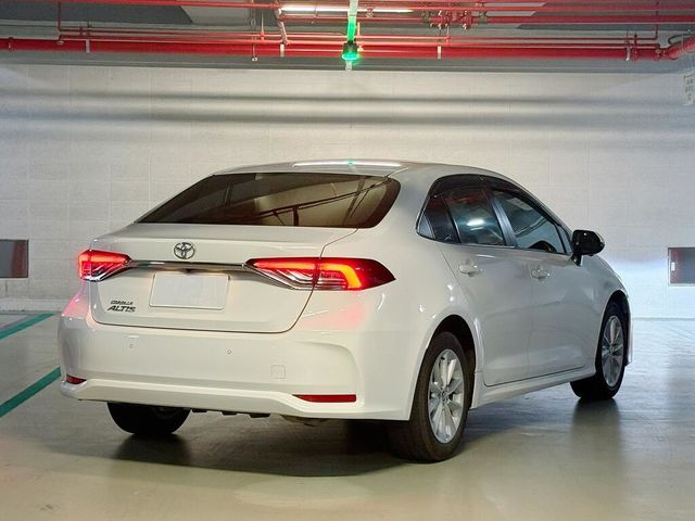 TOYOTA豐田 ALTIS  第3張相片