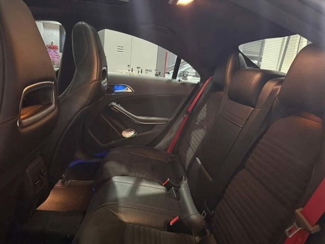 M-BENZ賓士 CLA250  第6張相片