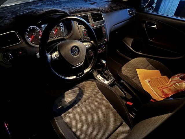 VOLKSWAGEN福斯 POLO  第3張相片