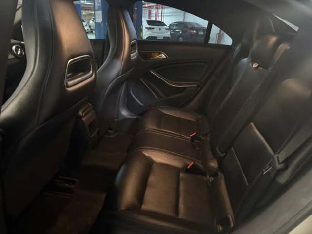 M-BENZ賓士 CLA200  第4張相片