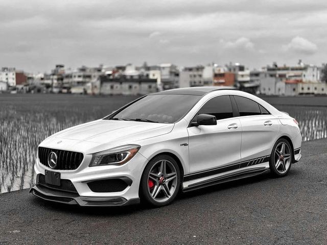 M-BENZ賓士 CLA250  第4張相片