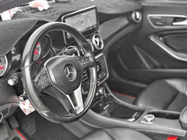M-BENZ賓士 CLA250  第6張相片