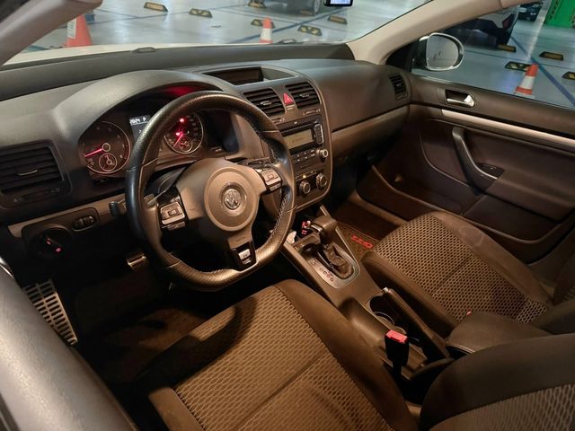 VOLKSWAGEN福斯 JETTA  第3張相片
